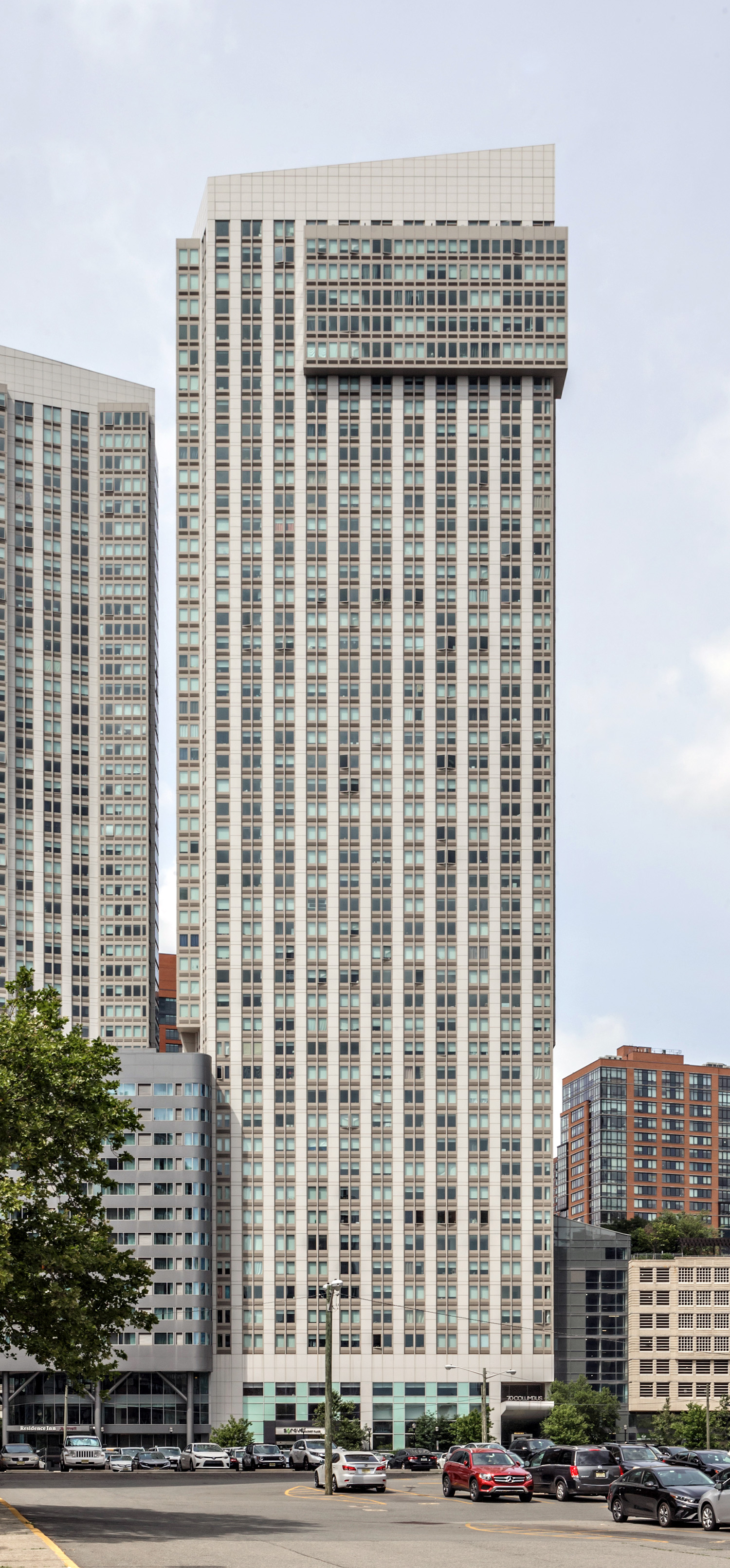 70 Columbus, Jersey City - View from the south. © Mathias Beinling